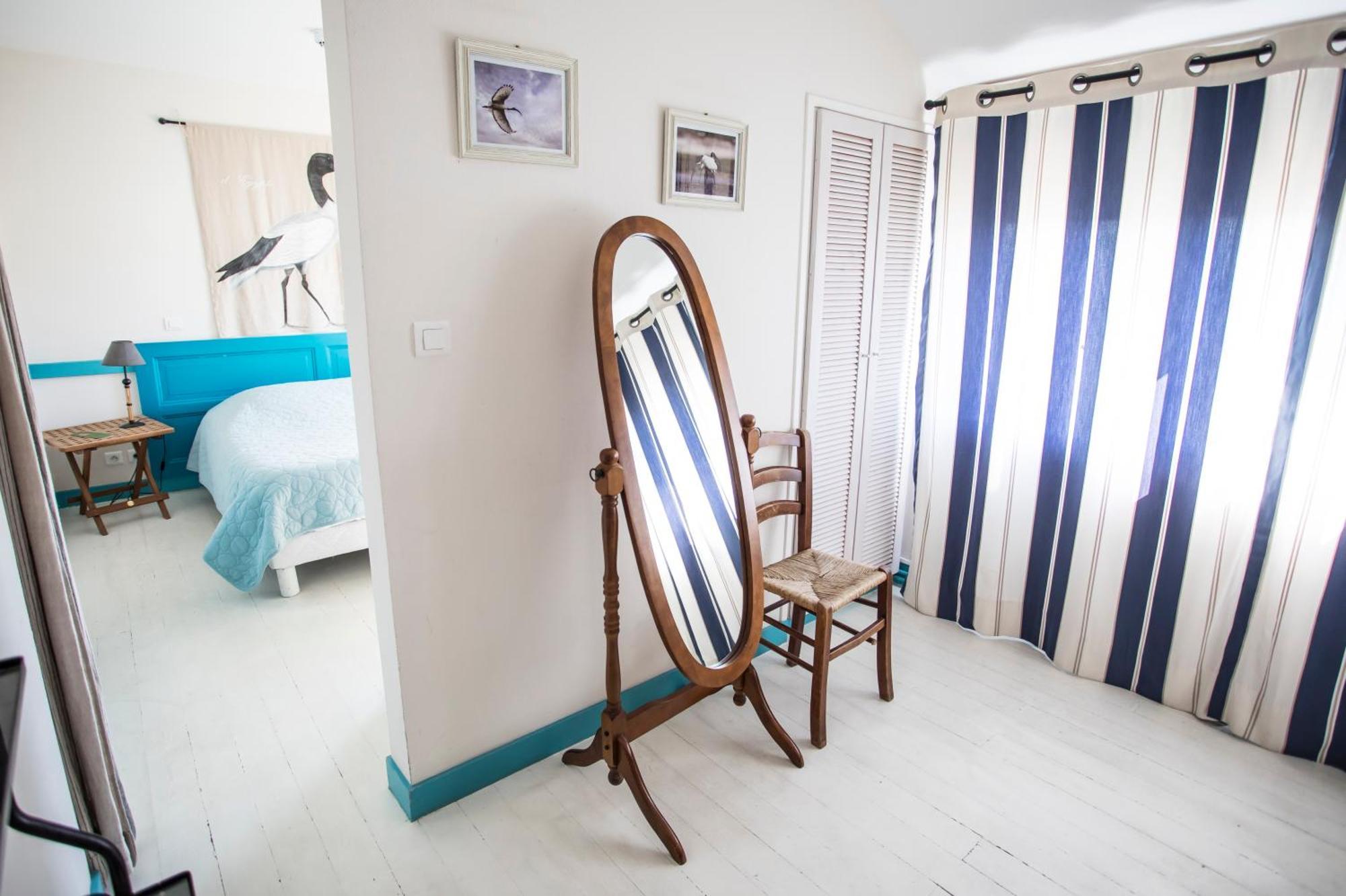 Mary Boat Trip Hotel Ile aux Moines Bagian luar foto